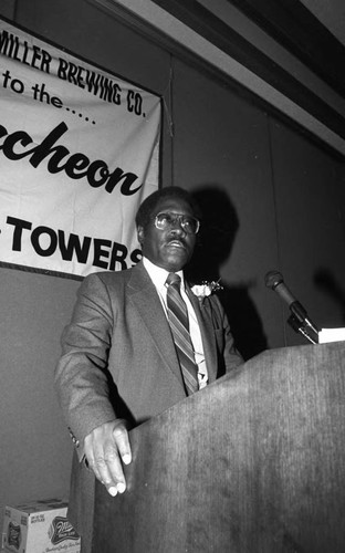 Man speaking at the Los Angeles Sentinel Father's Day luncheon, Los Angeles, 1984