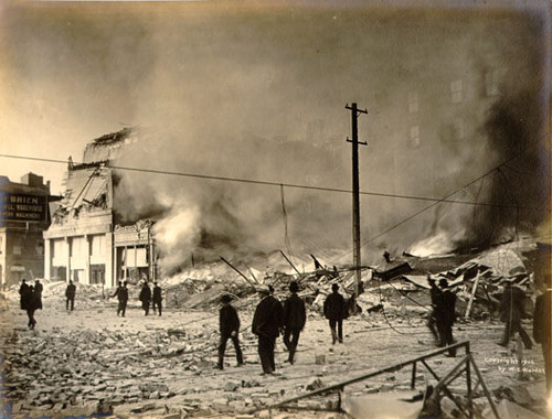 [Fire on Front Street after the earthquake of April 18, 1906]