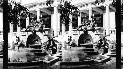 Fountain in the French Court, World's Columbian Exposition