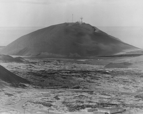 Antennas On Hill---Additional Information:TLM 18 Antenna; Ascension IS AMR ;---Date:09/14/1961