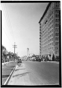 View of Wilshire Boulevard looking west towards the Wilshire Boulevard Christian Church, February 28, 1927