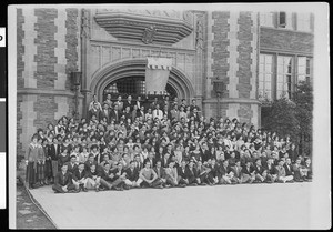 A group portrait of students standing in front of Los Angeles High School, 1925
