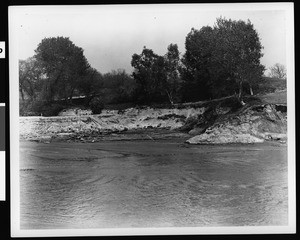 Flooded river and damaged bank, 1938