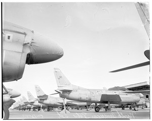 Saber jets, 1952