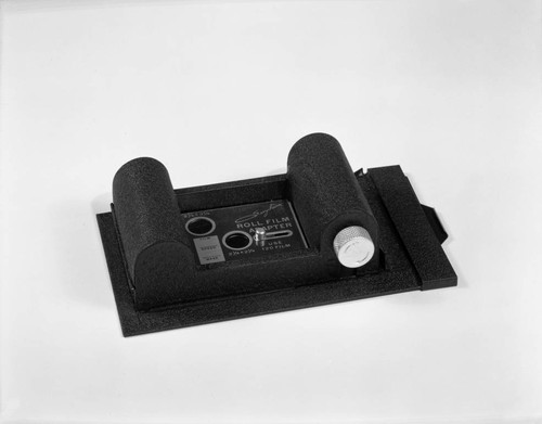 Roll film adapter