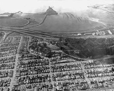 Aerial view of Albany facing west, 1972