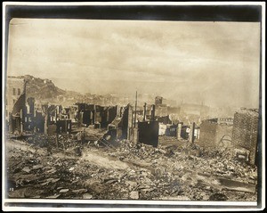 View of San Francisco from Nob Hill after the earthquake and fire, 1906