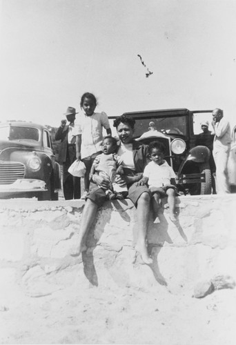 Mrs. Tommie Brown, Roosevelt Campbell, Jr., Avila Beach : 1945