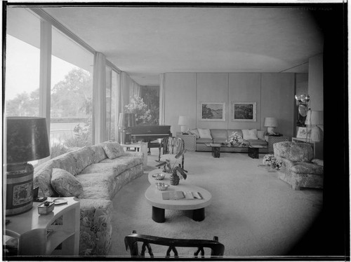 LeRoy, Mervyn, residence. Living room