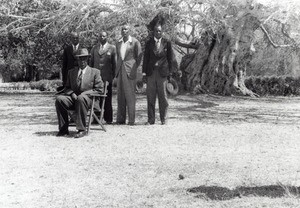 The chief Lubinda and his councillors in front of the tree of Livingstone