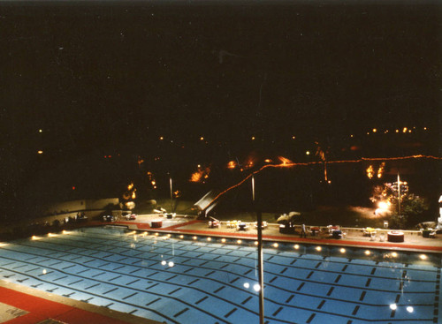 Runnels Memorial Pool during Associates' Dinner, 1983