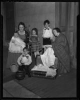 Mrs. R. B. Dugan poses with Mrs. Wandyne O'Connor and the O'Connor children Timothy, Maurine, Patrick, and Michael, Los Angeles, 1936