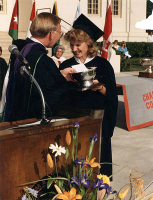 President Smith awards Cheverton trophy to Susan Reagan