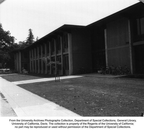 Academic Office Building, AOB IV