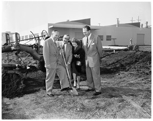 Packard Bell ground breaking (addition at West Los Angeles, 12333 West Olympic Boulevard), 1953