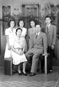 Won Soon and Mary Shin Lee and their children