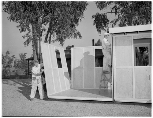 Constructing a portable home, Los Angeles(?). 1942
