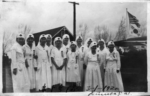 group of 12 Red Cross nurses, Dinuba 3/1/1920