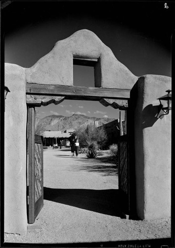 La Hacienda del Sol. Gateway entrance