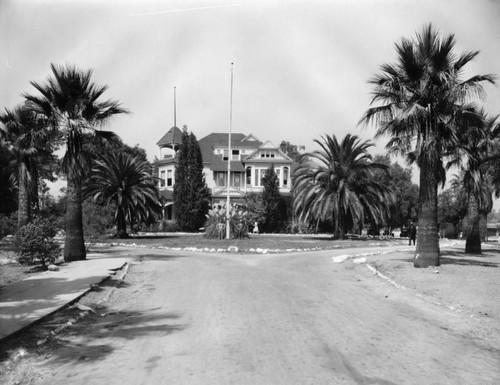 Nazarene College, Pasadena