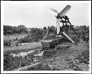 Homemade windwmill on the Agua Hedionda ranch, home of Juan Maria Marron, ca.1930