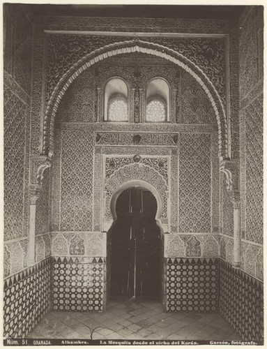 Núm. 51 Granada .Alhambra. La Mezquita desde el nicho del Koran
