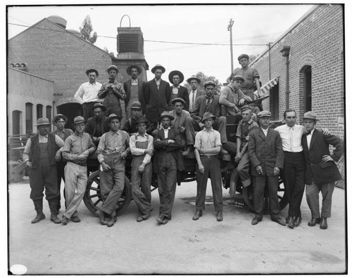 A group portrait of the E.D.S. gang in Pomona