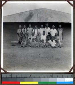 Group of native Christians at Shendam Mission, Nigeria, 1923