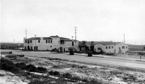 View of Ole Hanson's office and the San Clemente Cafe on Highway 101, ca. 1928