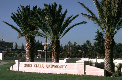 Entrance Road and SCU Sign