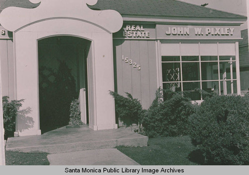 John Pixley Real Estate office at 15325 Sunset Blvd, Pacific Palisades, Calif