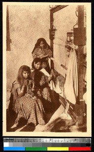 Three girls weaving, Ghardaïa, Algeria, ca.1920-1940