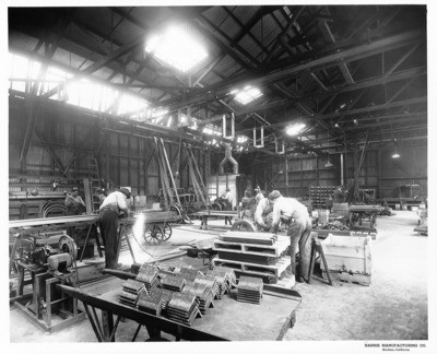 Factories - Stockton: Interior of Harris Manufacturing Co. factory scenes, assembling of machines, [N. Wilson Way]