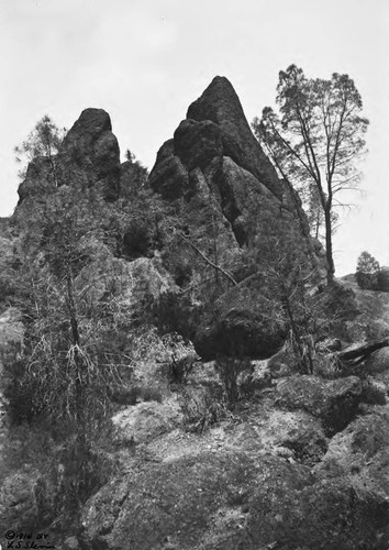 Photograph of Pinnacles National Monument Trail to High Peaks