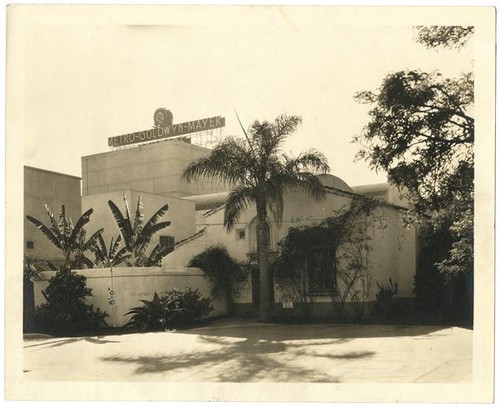 [Marion Davies' bungalow, 1937]