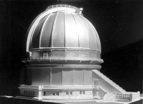 1/100 scale model of the 200" dome and housing