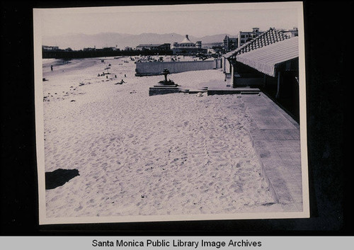 Tide studies looking north to the Santa Monica Pier with tide 0.8 feet at 1:20 PM on March 4, 1938