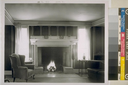 Hunt house, Berkeley: [interior, fireplace in living room]