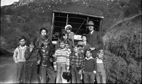 NPS Groups, Col. White and Ash Mountain children at school bus