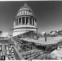 Work continues on the restoration of the California State Capitol building