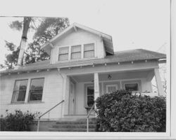 Circa 1910 Queen Anne/Colonial Revival house at 564 North Main Street, Sebastopol, California, 1993