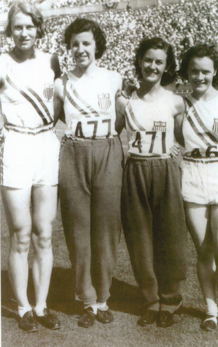 Evelyn Furtsch Ojeda with 4 x 100 meter relay team, 1932 Olympics, Los Angeles, CA