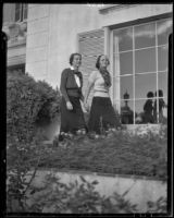 Chi Omega sorority sisters Doris MacDougall and Radine Hoag, Westwood, Los Angeles, 1936