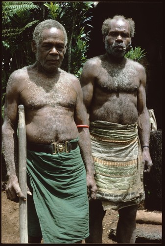 Suufiomea of 'Ubuni with old police belt, left, and Safaasafi, right