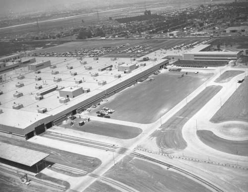 Ford Motor Co., Mercury Plant, Washington and Rosemead, looking north