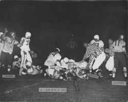 Petaluma Leghorns beat Castlemont Cavaliers 25-12, Petaluma, California, Sept. 30, 1950