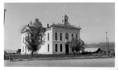 Mono County Court House