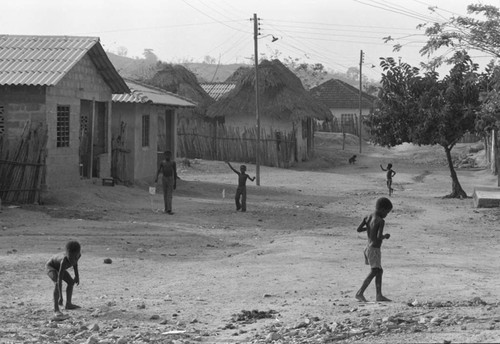 Children playing with a kite, San Basilio del Palenque, ca. 1978