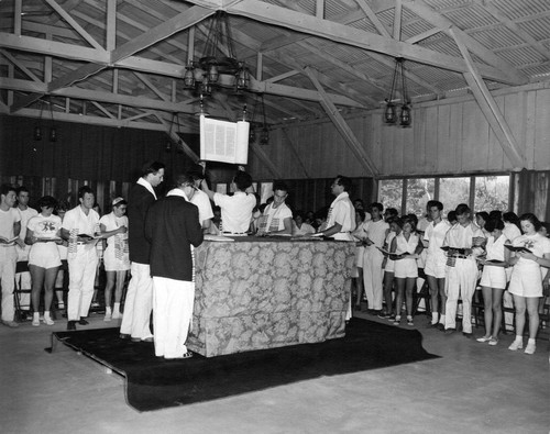 Torah Lifting at Camp Alonim