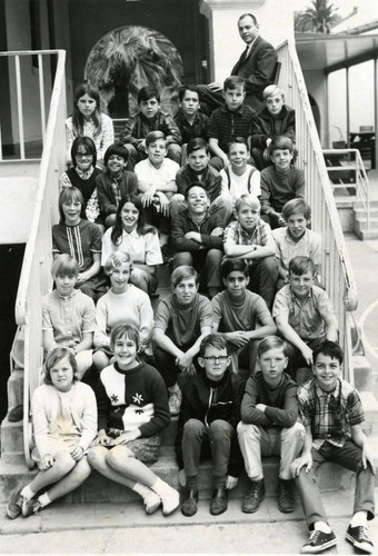 Avalon Schools, Mr. Shickler's sixth grade class, 1967-1968, Avalon, California (front)